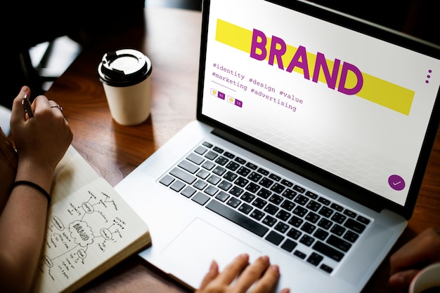 [freepicdownloader.com]-online-marketing-normal